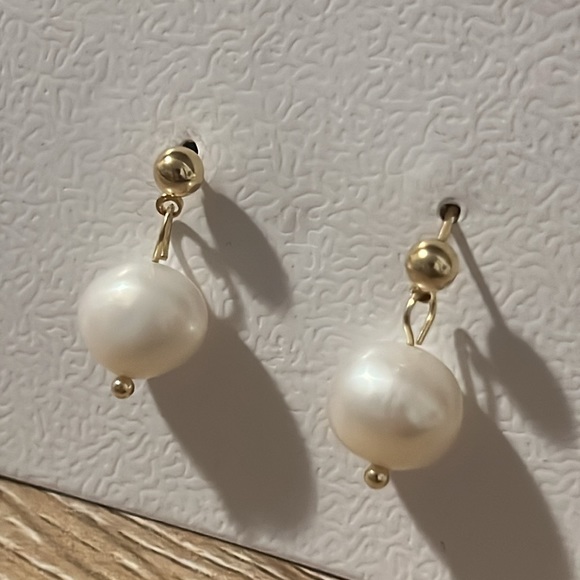 Pearl Drop Earrings - Picture 2 of 3